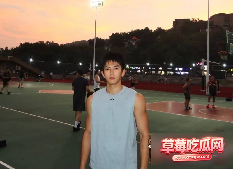 恋综男嘉宾高宇恒聊骚约炮27 恋综男嘉宾高宇恒聊骚约炮27