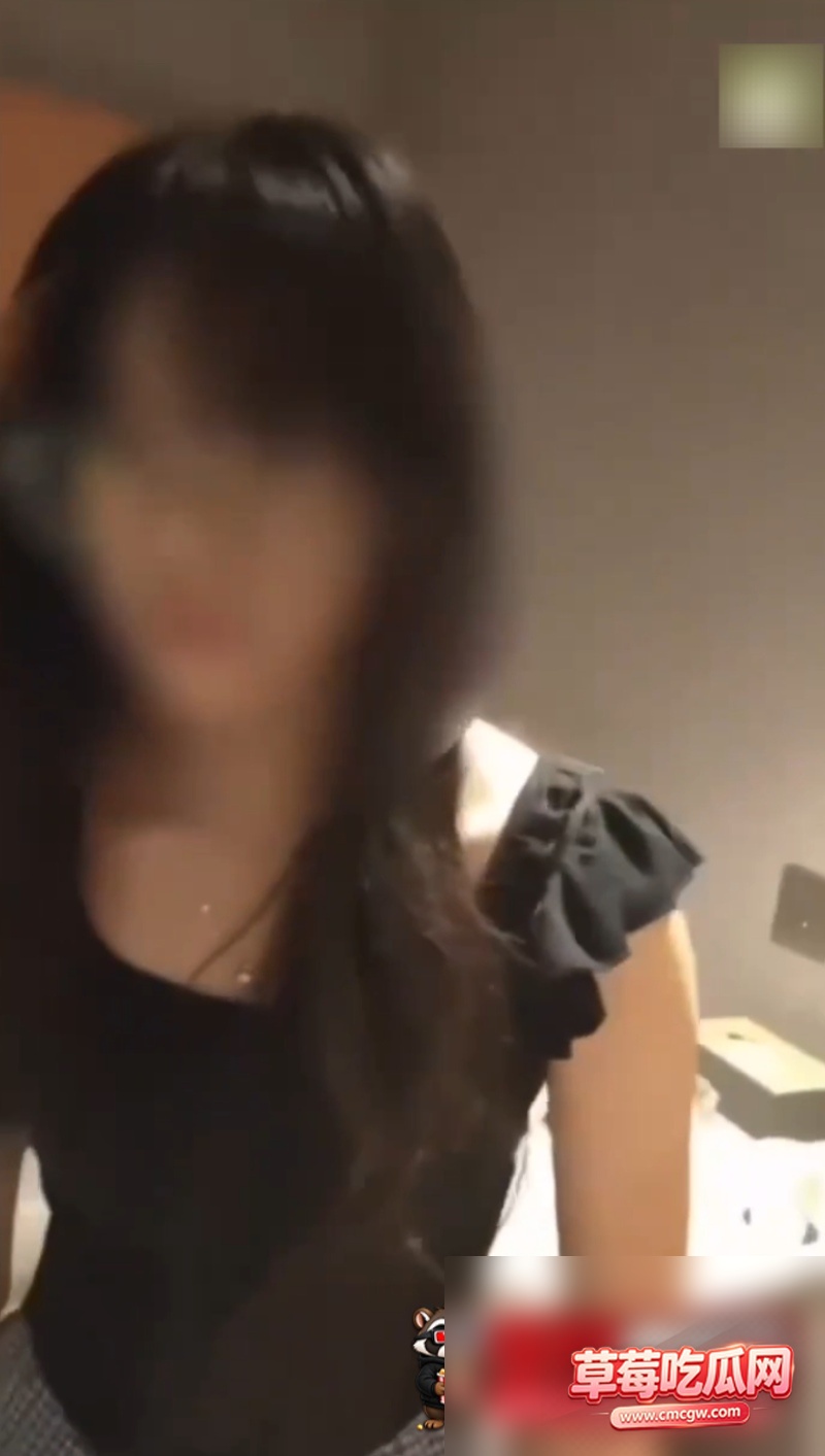 堂姐跟女朋友一起约炮 3 堂姐跟女朋友一起约炮 3