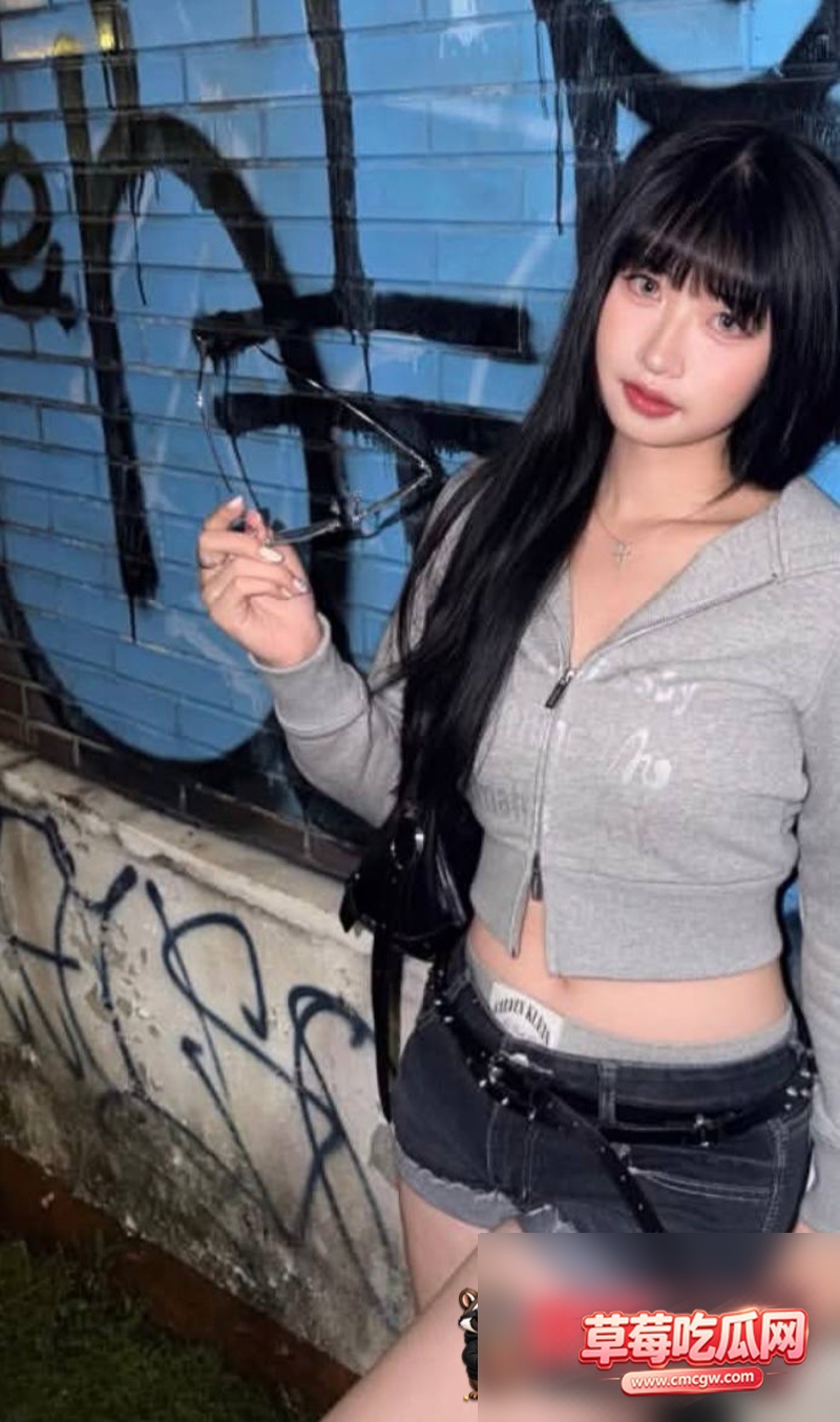 微博200W粉主持人派翠克出轨耳机妹36 微博200W粉主持人派翠克出轨耳机妹36