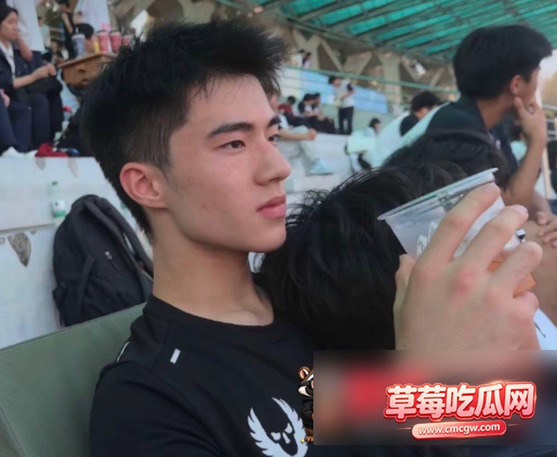 抖音32W粉男网红龙约炮4