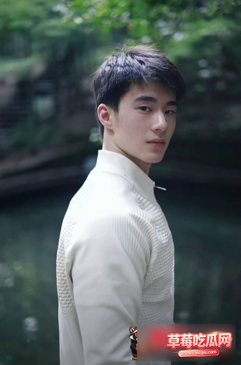 抖音32W粉男网红龙约炮7