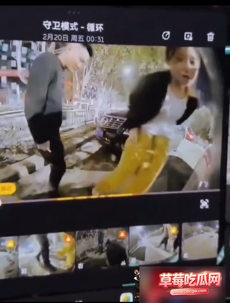 监控前秀恩爱撒尿还得亲嘴 13 监控前秀恩爱撒尿还得亲嘴 13