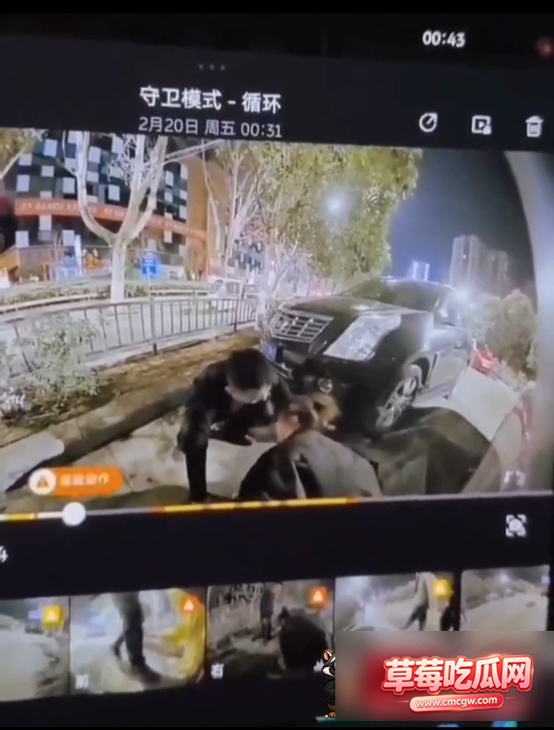 监控前秀恩爱撒尿还得亲嘴 16 监控前秀恩爱撒尿还得亲嘴 16