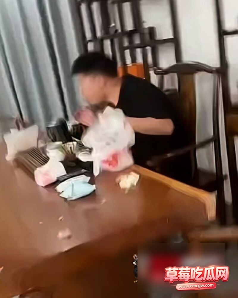 直播泼粪事件 1 直播泼粪事件 1