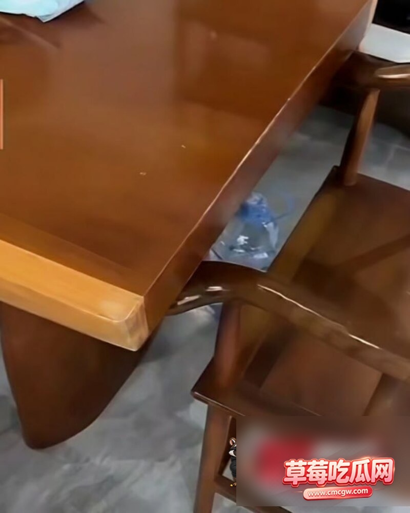 直播泼粪事件 7 直播泼粪事件 7