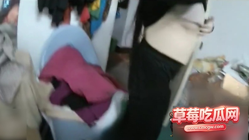 海角社区作者 与母缠绵 8